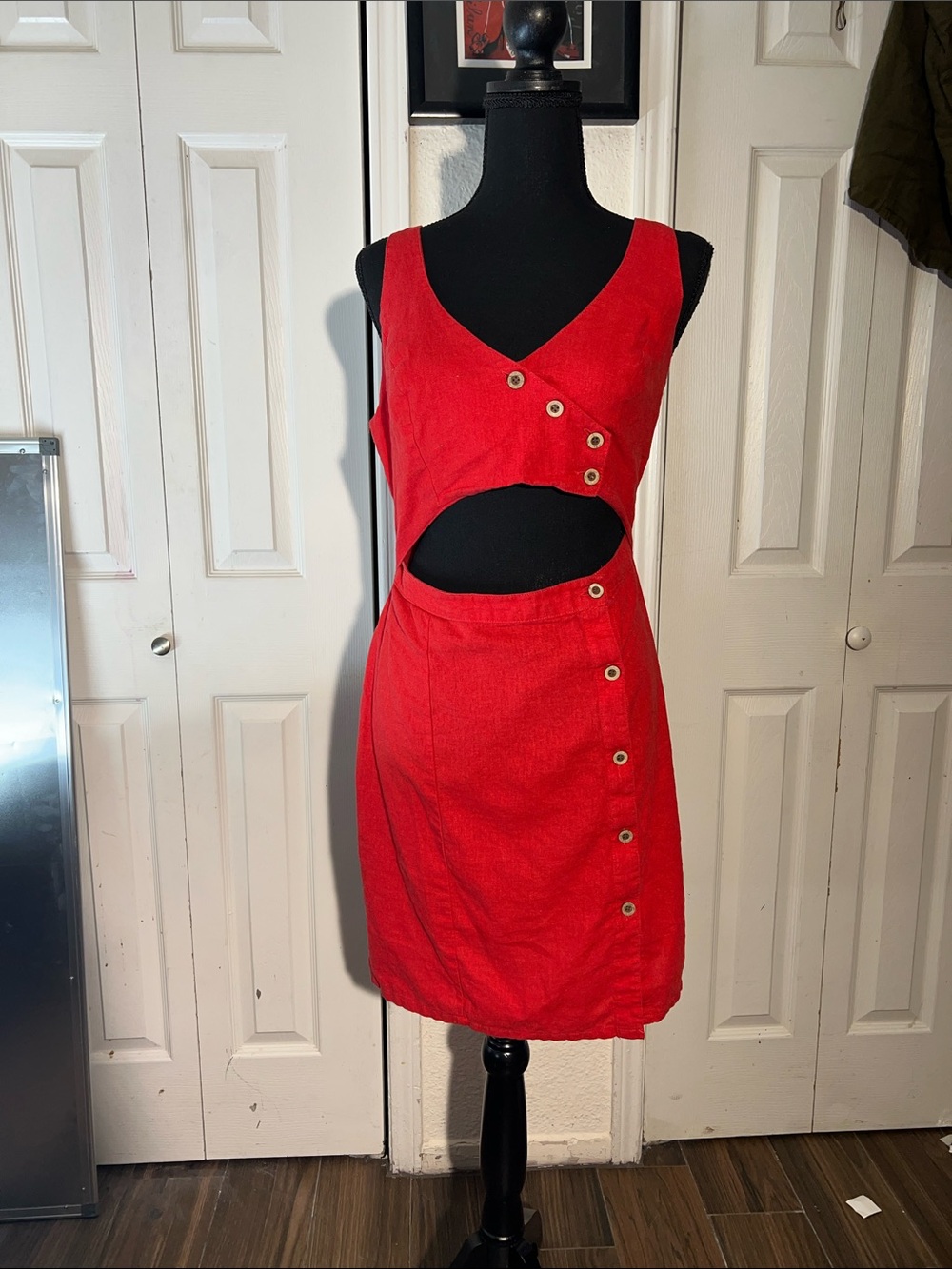 Red Cutout Button-Accent Women’s Dress